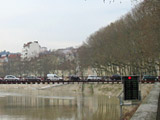 Sa&ocirc;ne en crue &agrave; Lyon - Alternat
